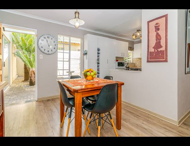 3 BEDROOM TOWNHOUSE FOR SALE IN SONNEGLANS